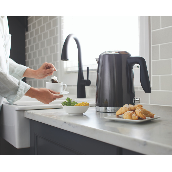 https://www.paderno.com/cdn/shop/products/1.5_kettle_paderno_1_6438f713-cc15-4b76-813c-9b2254725a12.png?v=1689603589